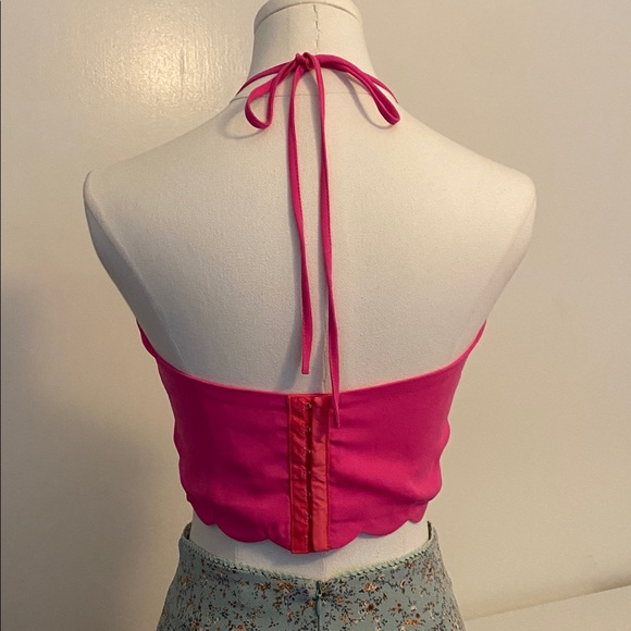 Tobi Pink Cropped Halter Top Size Small - Picture 4 of 9